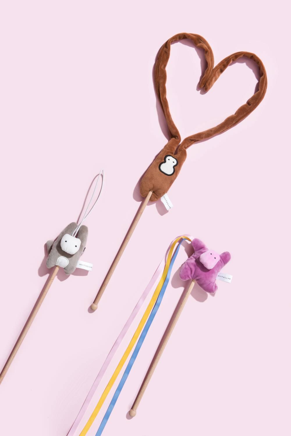 Michu Natural Interactive Cat Wand - Safe Hunting Distance Cat Toys for Indoor Cats